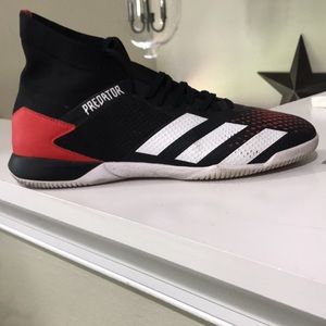 Adidas Predator Indoor Boys Soccer Shoes - Like New